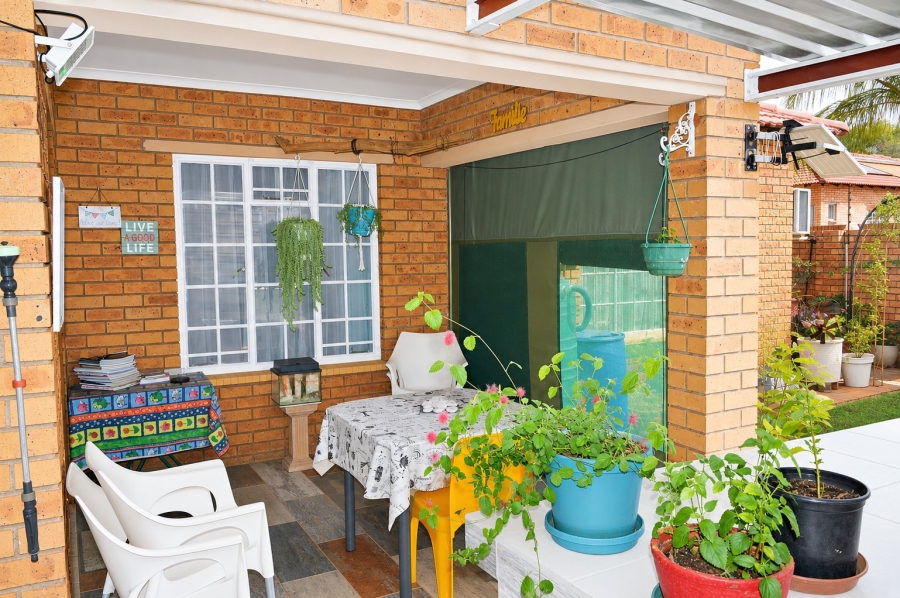 2 Bedroom Property for Sale in Doringkruin North West